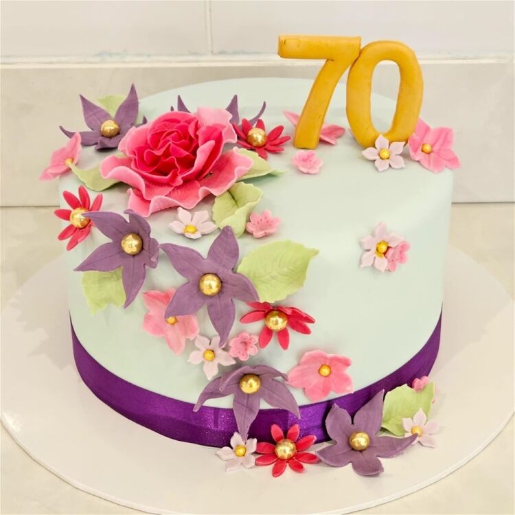 TOP RATED PROVIDER OF BESPOKE CELEBRATION CAKES