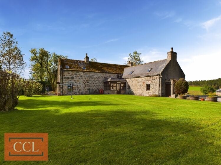 Stunning Holiday Cottage & Campsite Business near Dufftown Photo 2