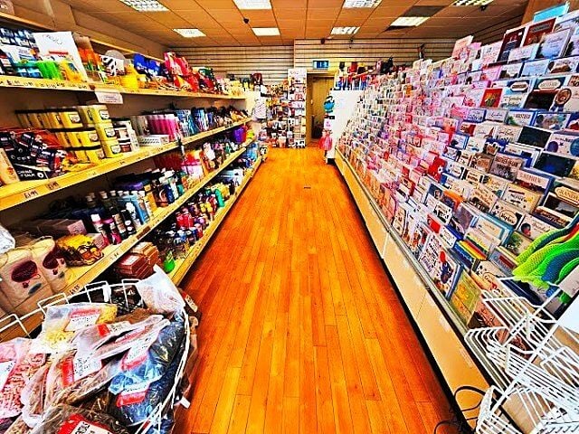 Discount Store for Sale Photo 2