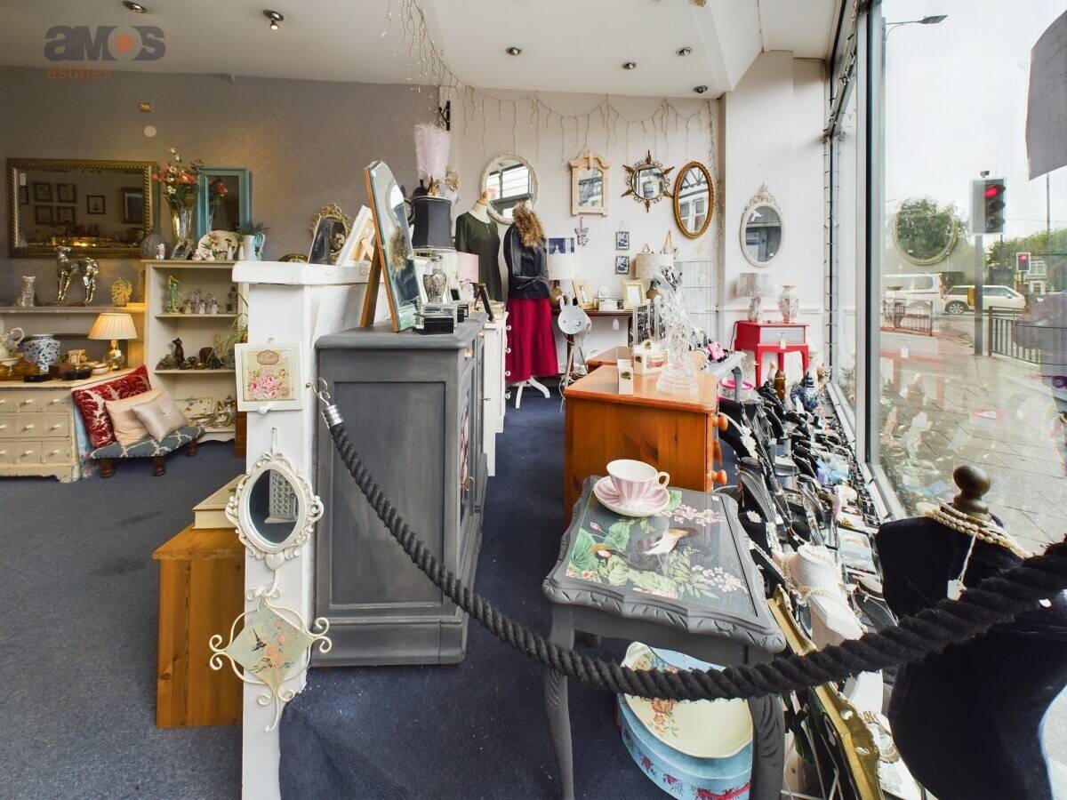 Homeware, Gifts, Jewellery, Clothing & Upcycled Furniture Business in Westcliff on Sea inSouth Essex Photo 2