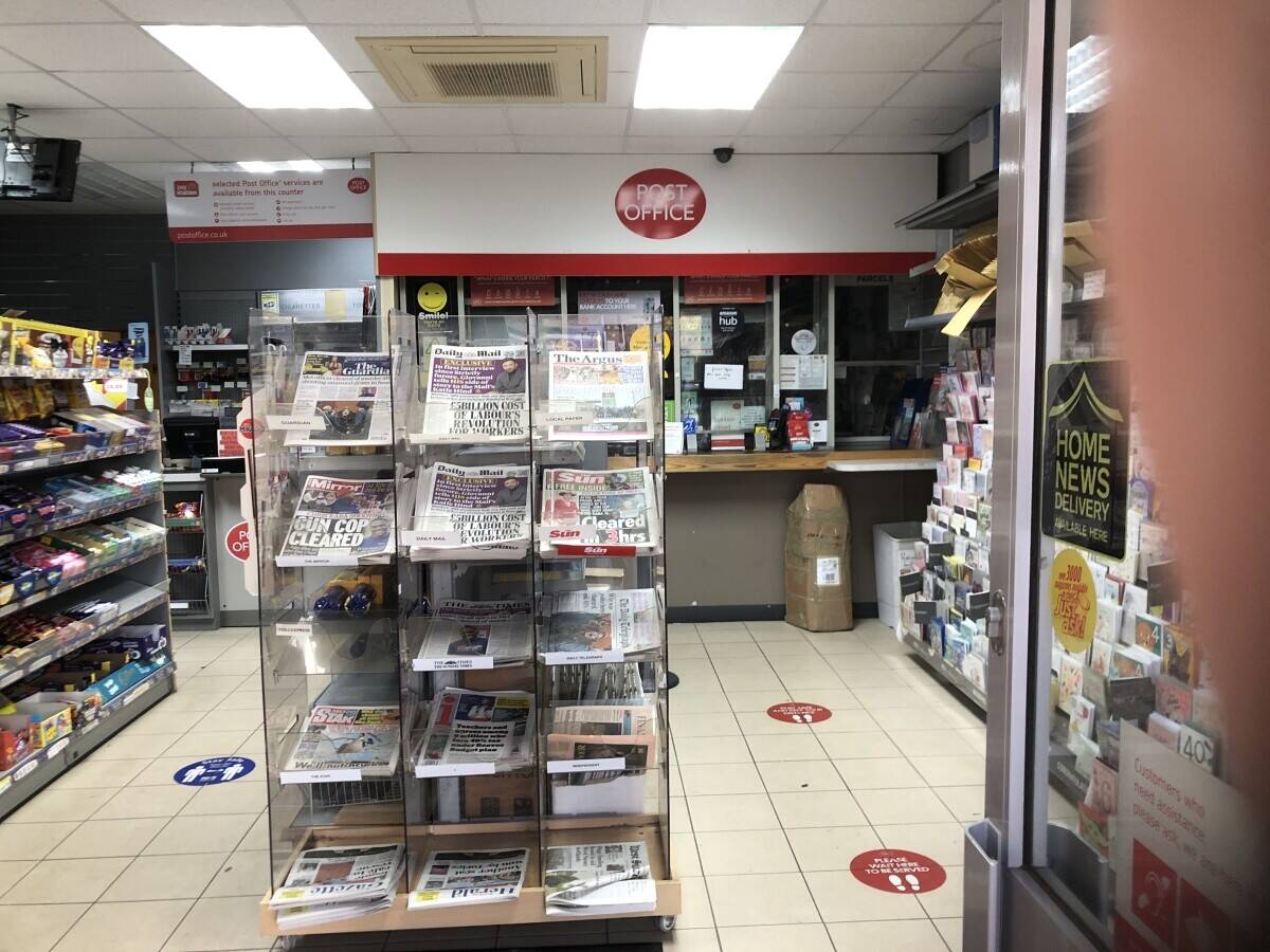 Mains Postoffice and convenience store