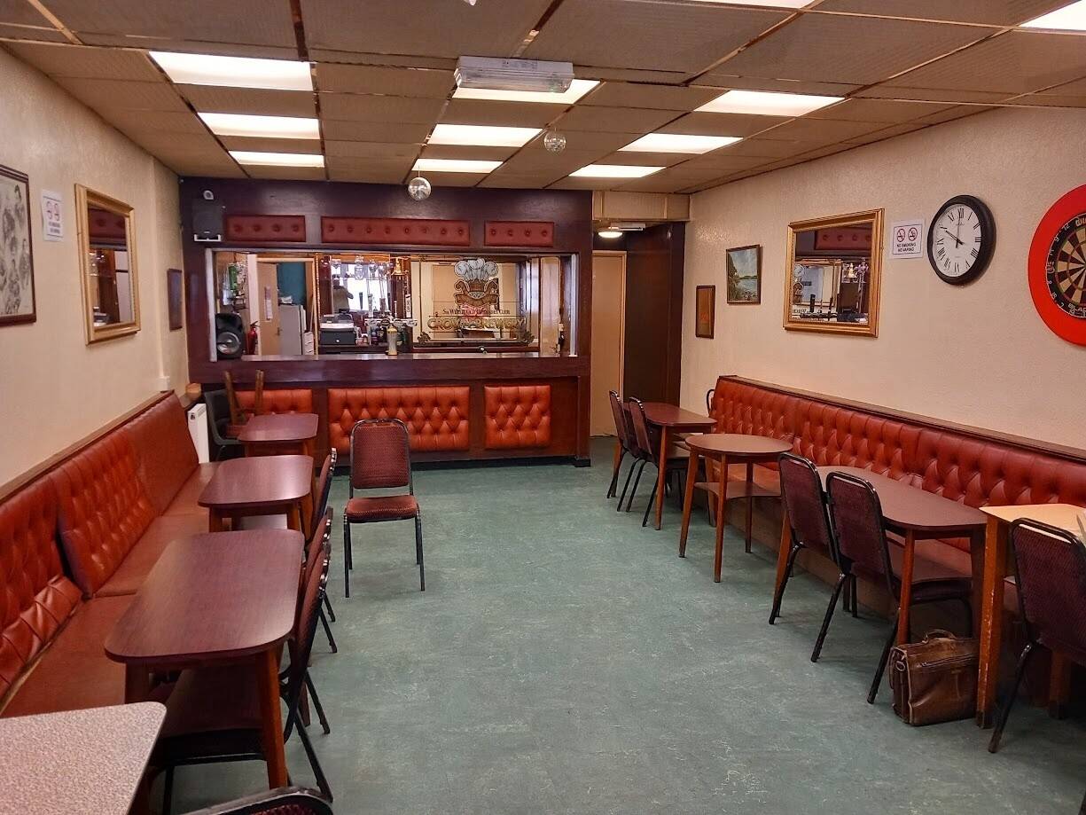 SOUTH WALES – FORMER MEMBERS’ CLUB IN BUSY COMMERCIAL LOCATION, CLOSE TO UNIVERSITY