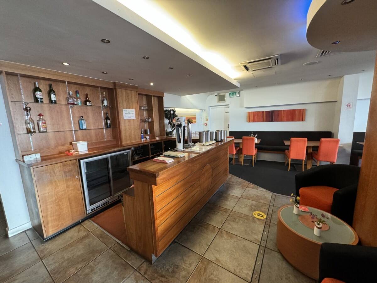 Large Indian Restaurant for sale Photo 2
