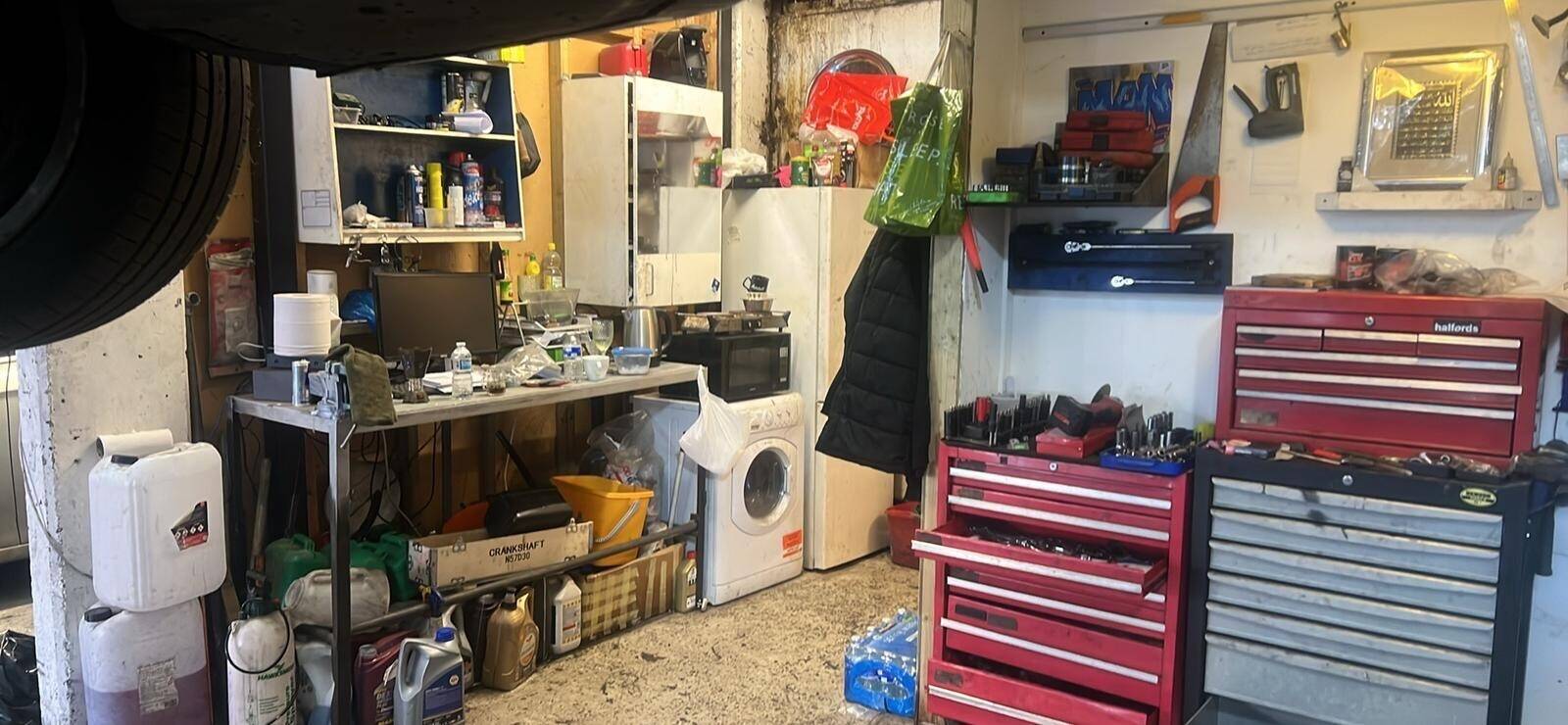 Car mechanical workshop for sale Photo 3