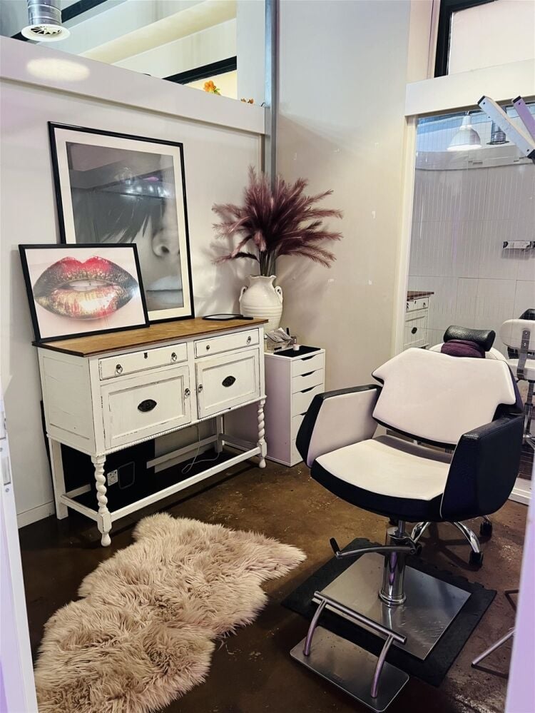 PREMIER TANNING, HAIR & BEAUTY  SALON FOR SALE Photo 2