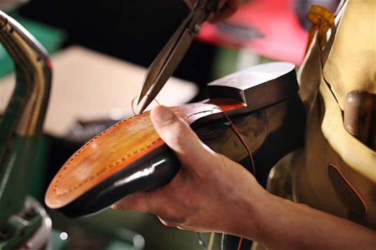 RENOWNED SHOE COBBLER