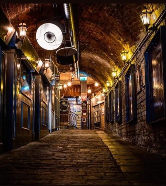 Established & Thriving Restaurant For Sale