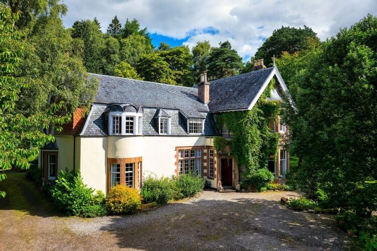 Luxurious Retreat in Scottish Highlands