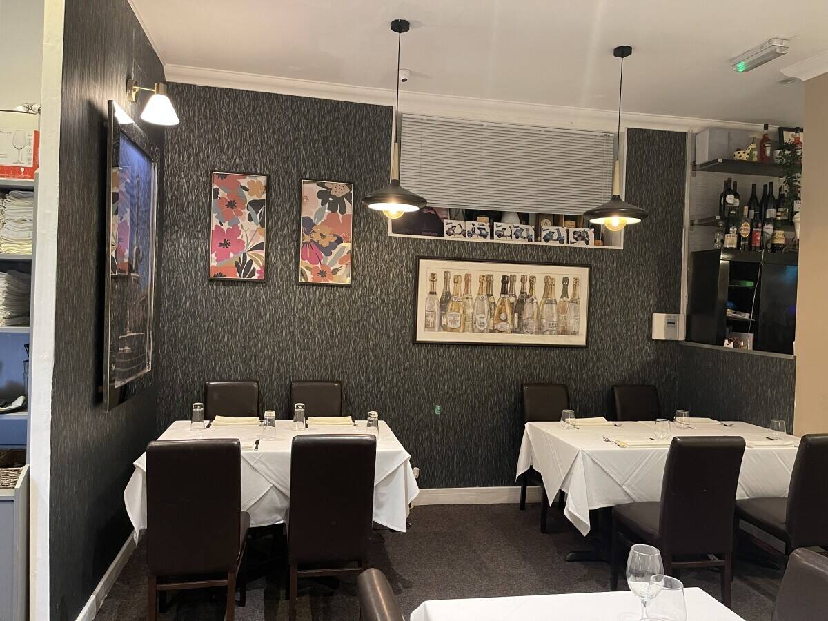 Italian restaurant Photo 2