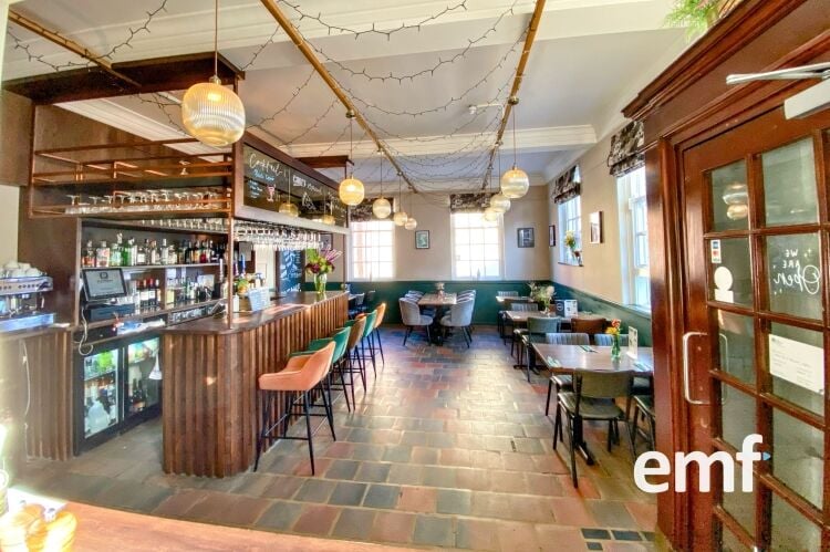 Pizza Restaurant, Bar & Takeaway Photo 2