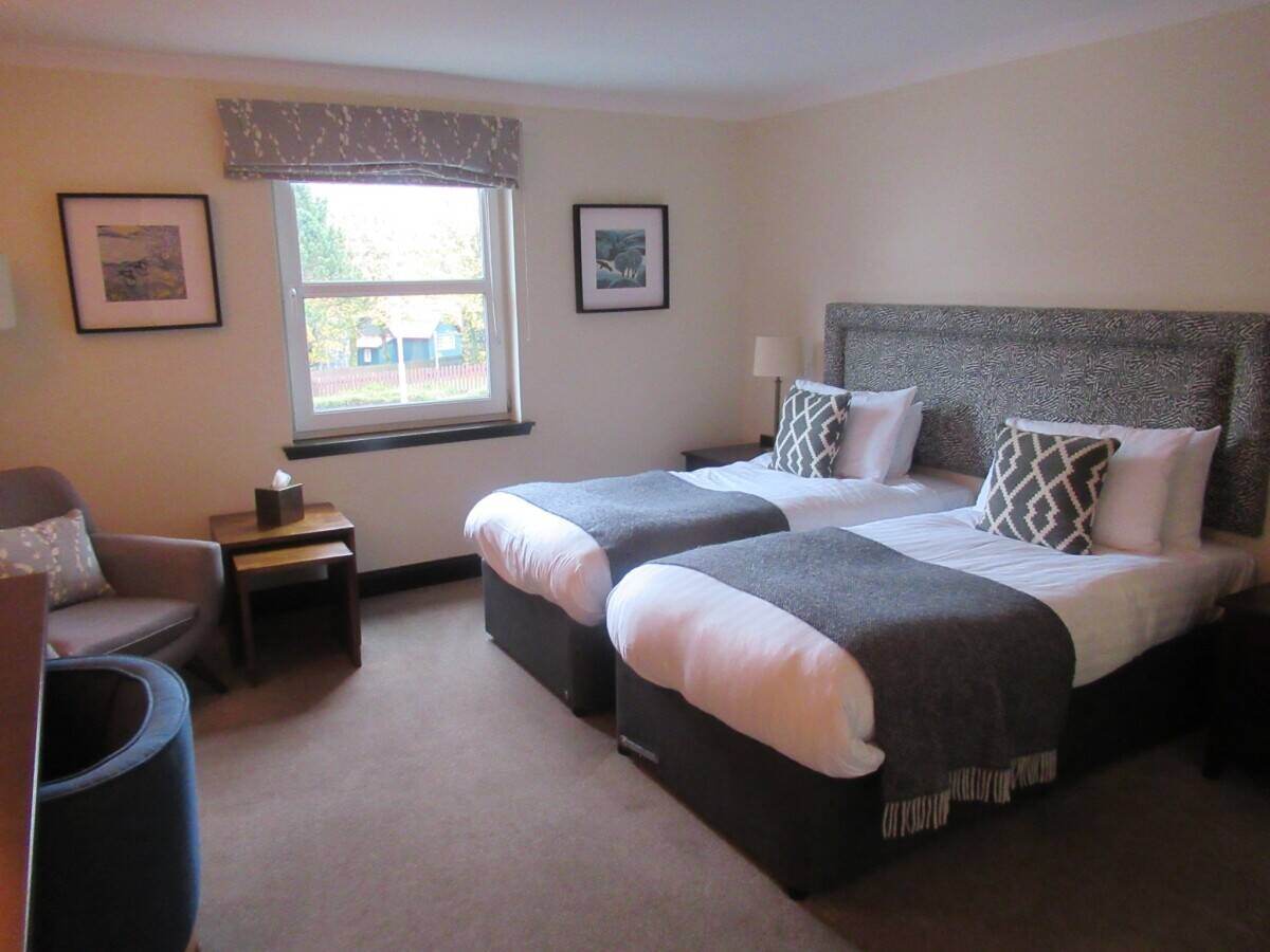 41-Bedroom, 3-Star Hotel in Historic Village, Popular with Tourists Photo 2