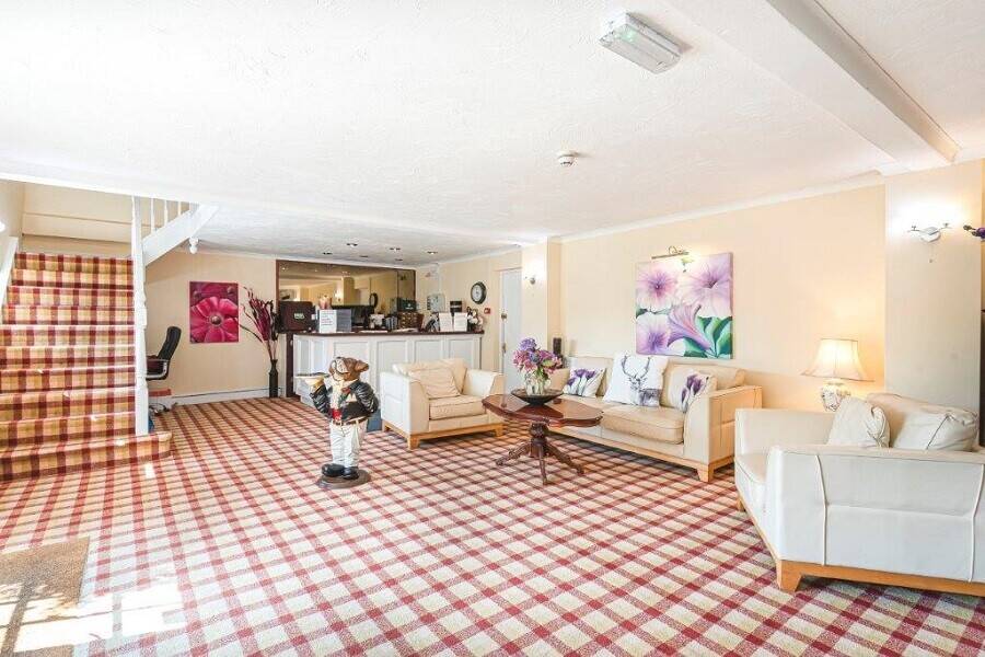 A Stunning Manor House, with 7 en-suite Letting rooms