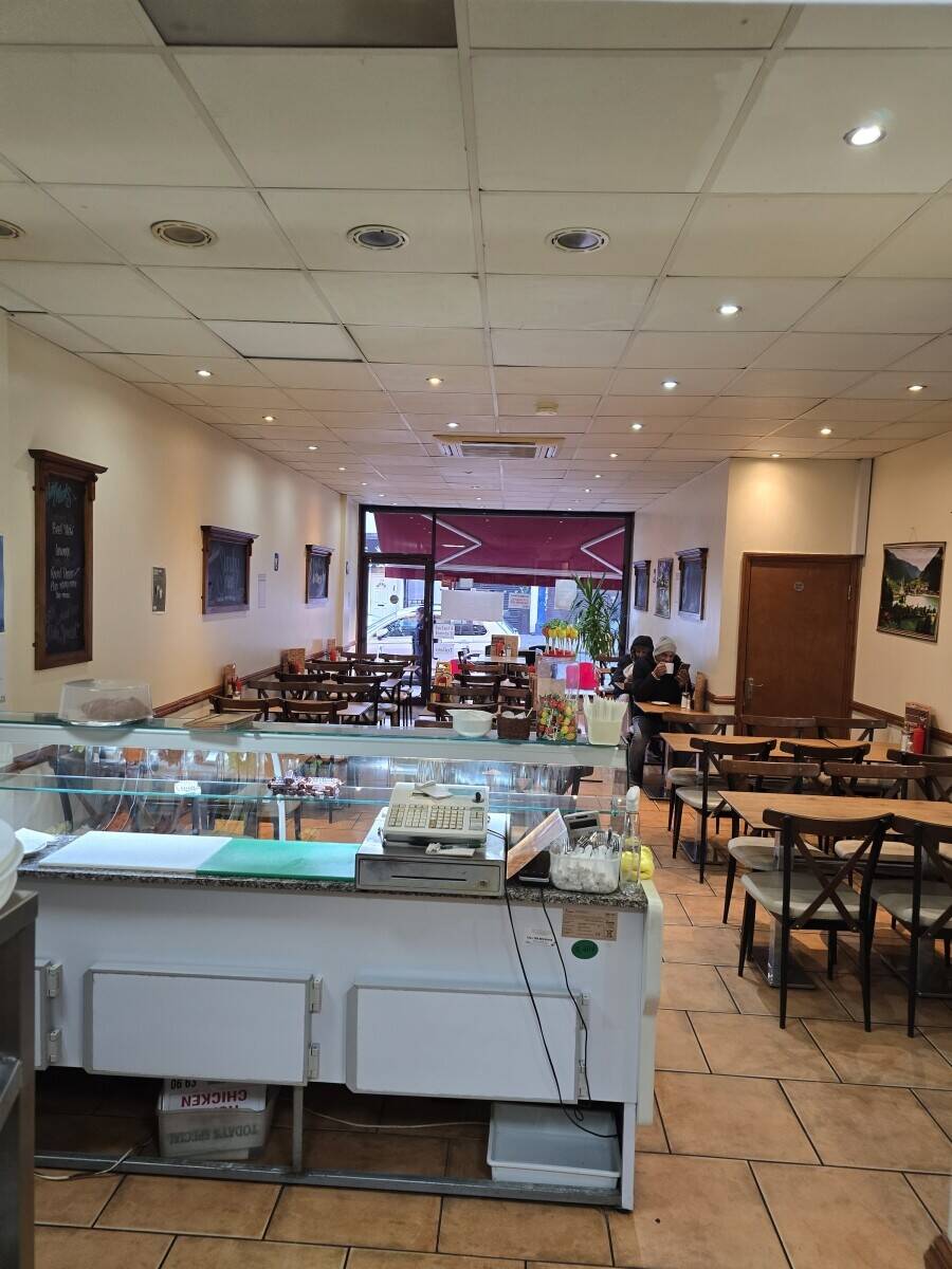 Thriving café located in Forest Gate, London. Photo 3