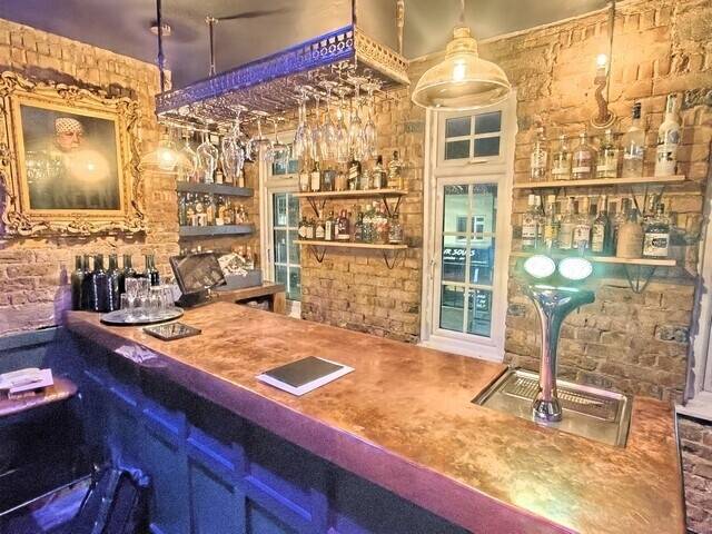 JUST REDUCED A3 CAFE / COFFEE SHOP & LICENSED BAR - PRICE: O.I.R.O £99,999 plus SAV–  LEIGH ON SEA Photo 2