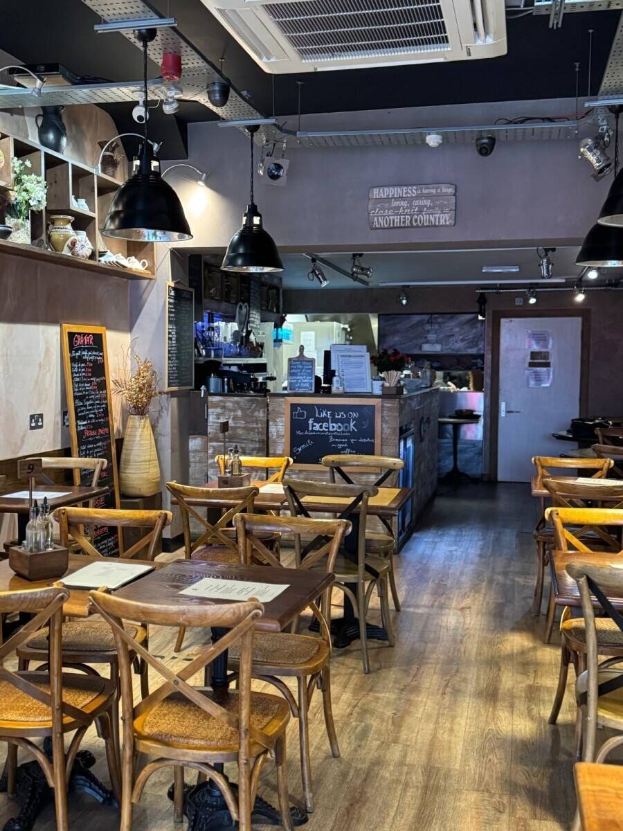 Coffee shop & Bistro Photo 2