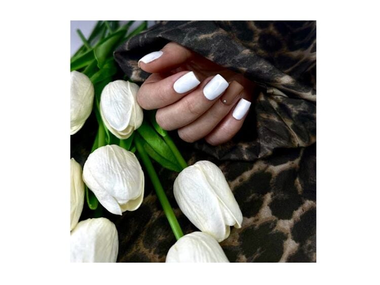 Thriving Beauty Salon For Sale in Chiswick Photo 2