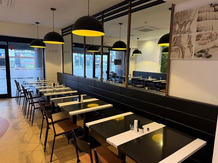 Cafe & Sandwich Bars For Sale in Leeds Photo 2