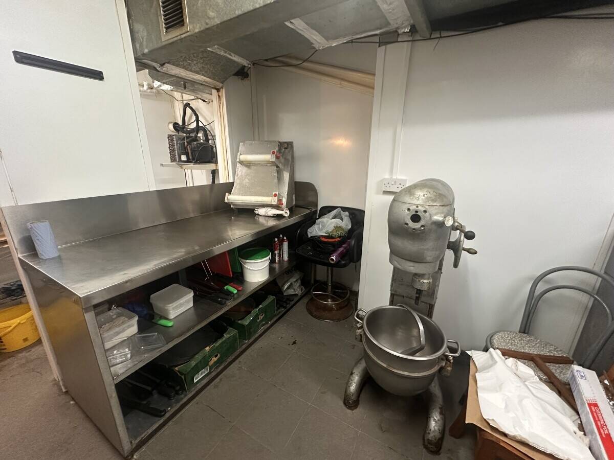 Thriving Fast Food Business in Prime Hove Location –  22 Years of Success & High Footfall Photo 2