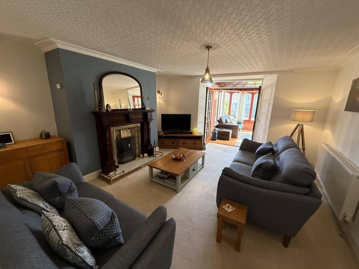 Beautifully Presented, Well Established Guest House (ref 1729) Photo 2