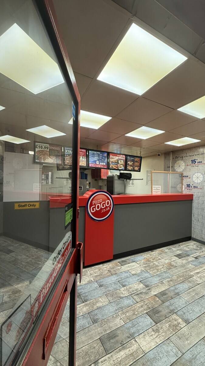 PIZZA GOGO IN BARNET Photo 3