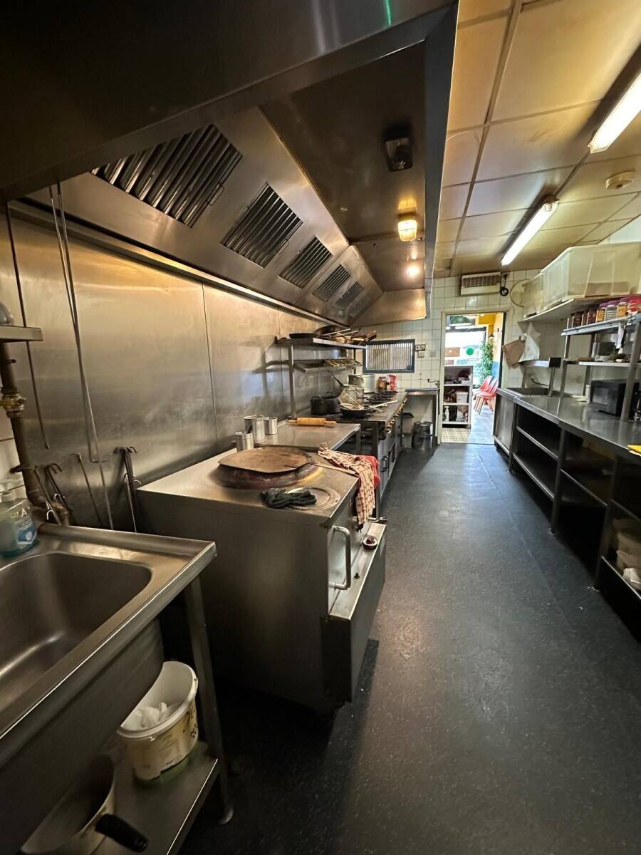 Indian Takeaway For Sale in Waterlooville Hampshire