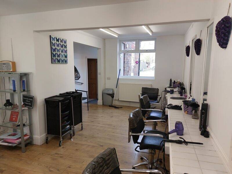Superbly Presented and Very Profitable Hairdressing Salon For Sale in Popular York Suburb Photo 2