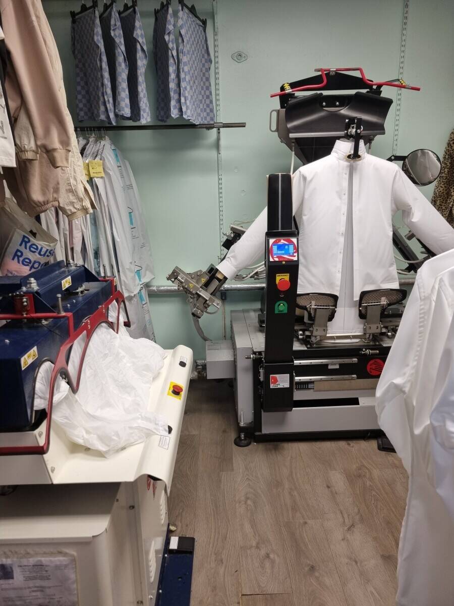 Dry cleaners Bromley Photo 3