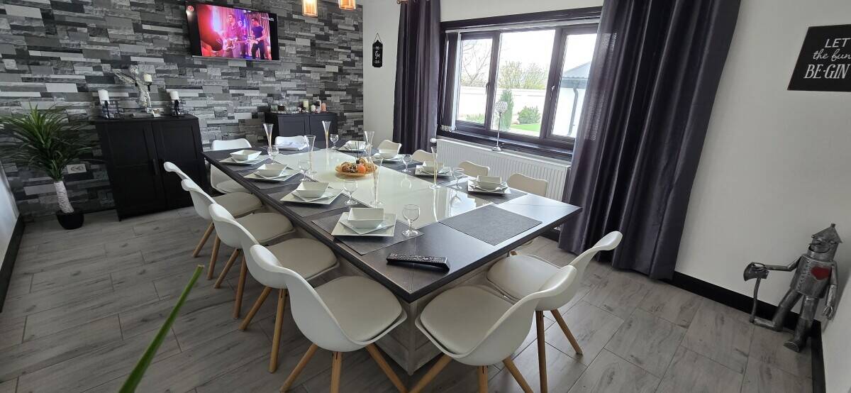 Luxury Retreat Property In Romania For Sale - Huge Holiday and Rental Potential