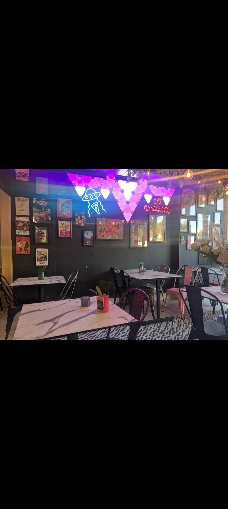 Wood fired pizza takeaway and restaurant for sale Photo 2
