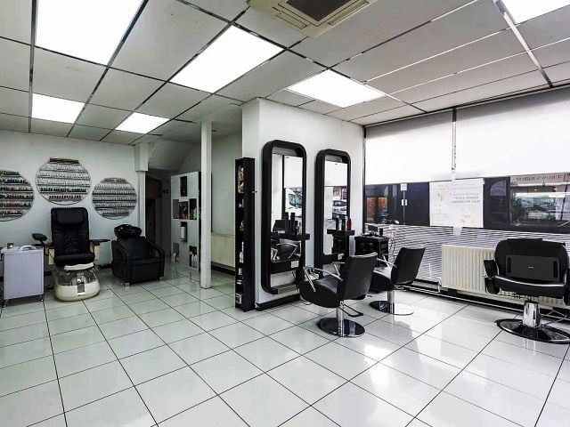 Well Presented Hair And Beauty Salon for Sale Photo 2