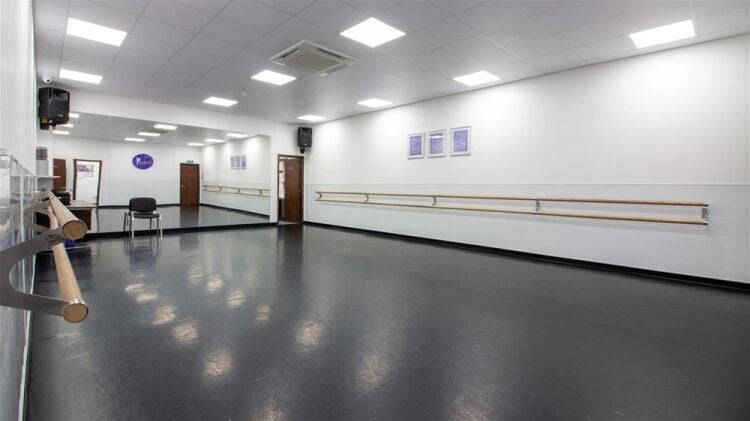 EXTRA-CURRICULAR DANCE STUDIO  FOR CHILDREN AND TEENAGERS Photo 2