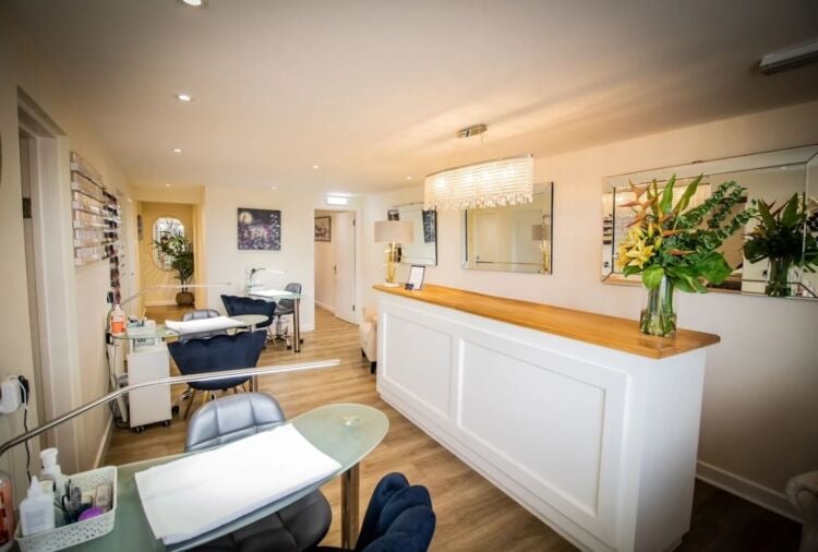 Established Beauty Salon - Ivybridge Photo 2
