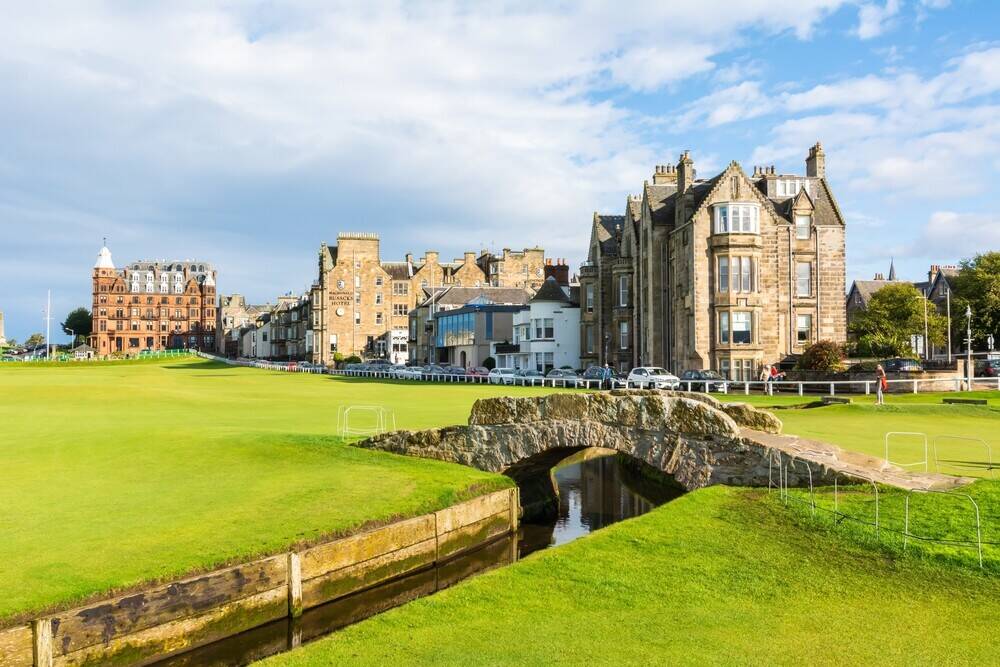 Outstanding café opportunity located within prime St. Andrews trading location. Photo 2