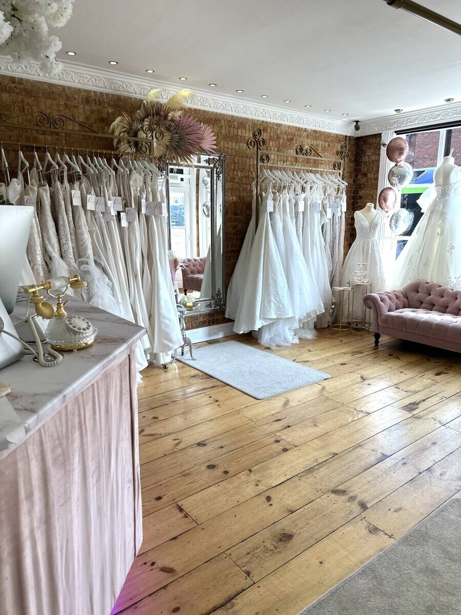 Stunning Established Bridal Boutique In Billericay High Street Photo 2