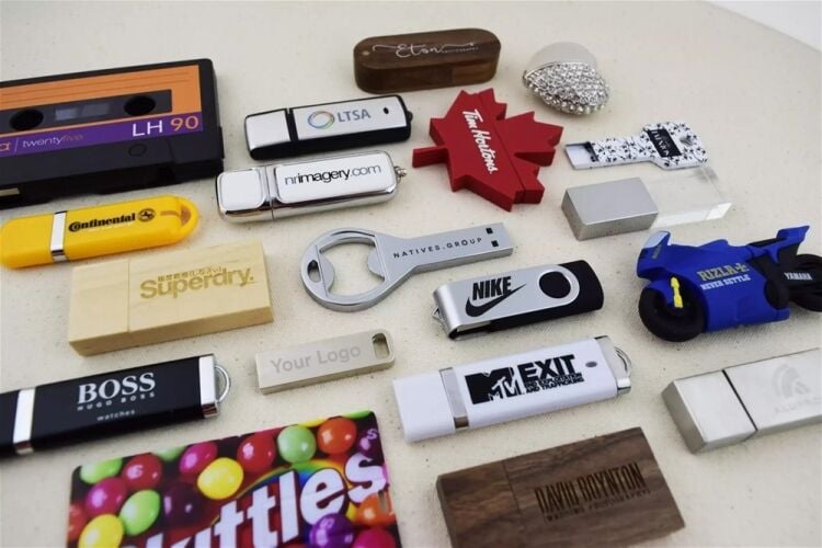 A SPECIALIST PROVIDER OF PROMOTIONAL TECH PRODUCTS Photo 2