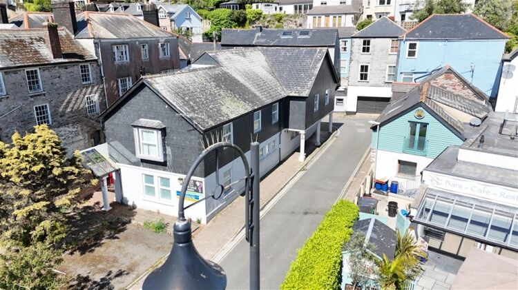 Auction Lot: Unique Development/ Investment Property in Dartmouth For Sale in Dartmouth