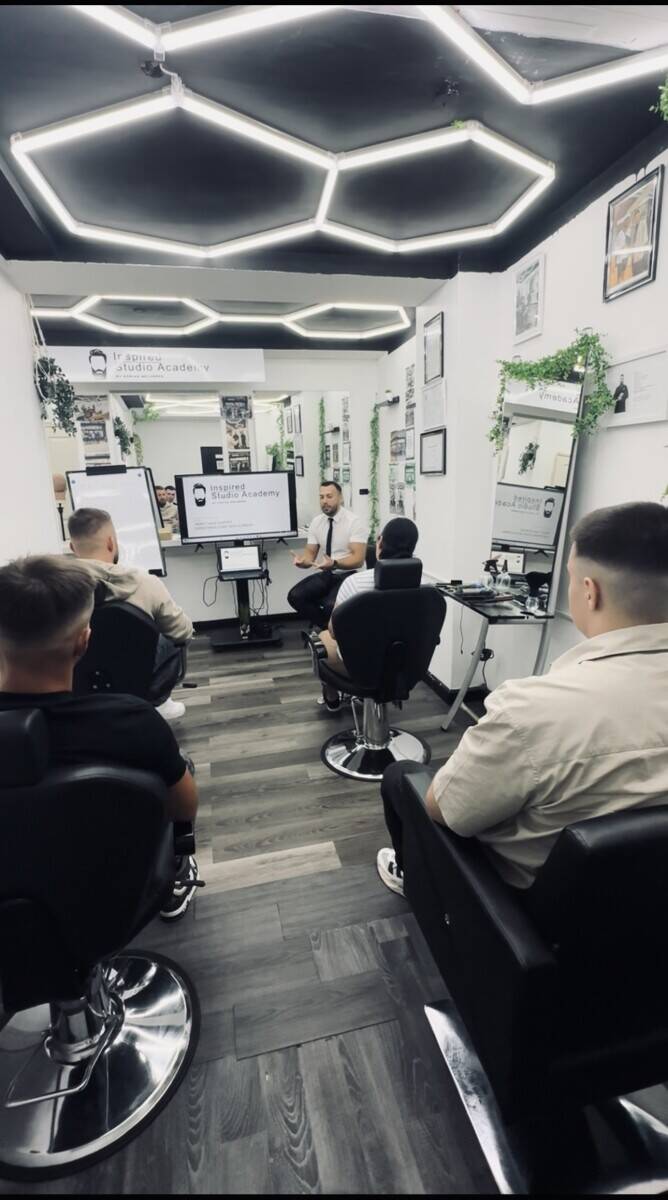 Beginner Barber Academy