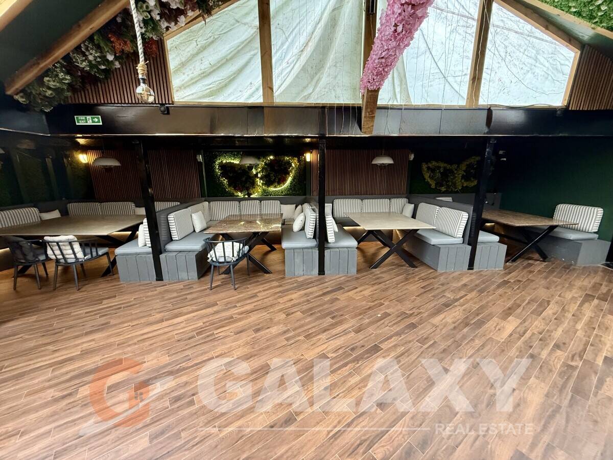 Mediterranean Restaurant, Cocktail Bar & Boutique Hotel Business for Sale in Buckinghamshire Photo 2