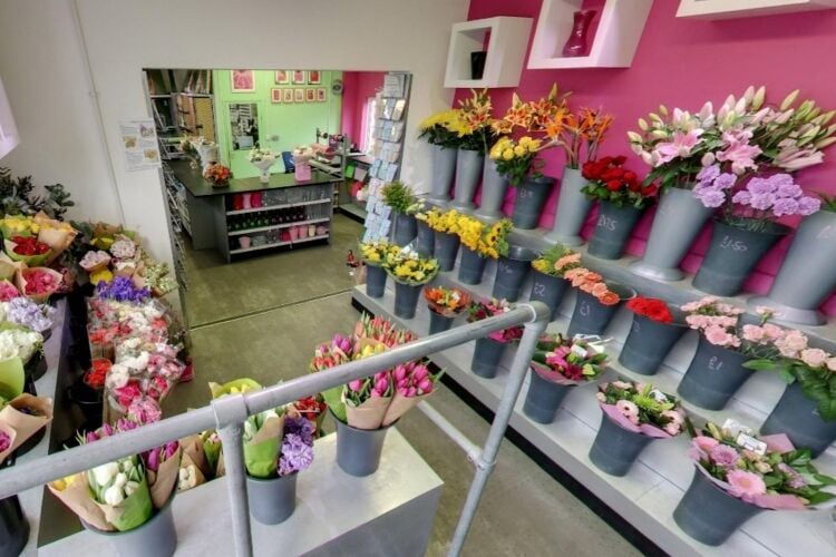 Established Freehold Florist - Aldershot