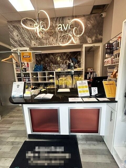 Dry Cleaners receiving Shop Including Clothing Alterations, Repairs, Shoe Repairs And The Sale Of Associated Accessories umbrellas, Polish, Stain Remo Photo 2