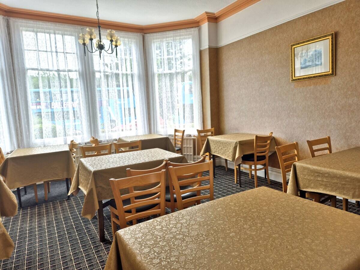 CONWY - 14 BEDROOM HOTEL IN THE SEASIDE RESORT OF COLWYN BAY