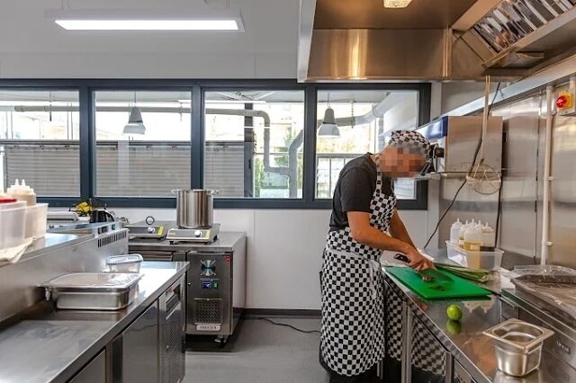 Licenced Electric Café And Training Kitchen closed for Sale Photo 2