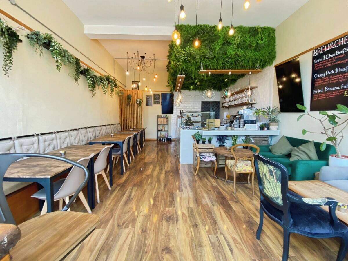 COFFEE SHOP / CAFE, LEIGH ON SEA - £65,000 LEASEHOLD