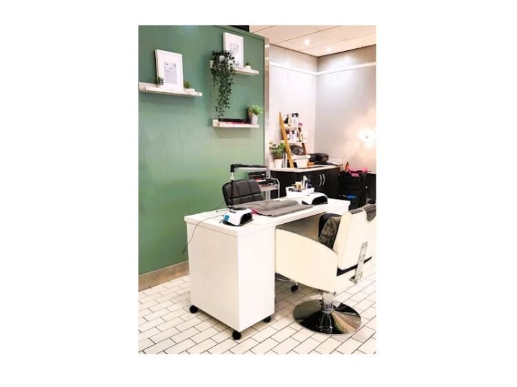 Snip Up This Stylish Salon Opportunity!