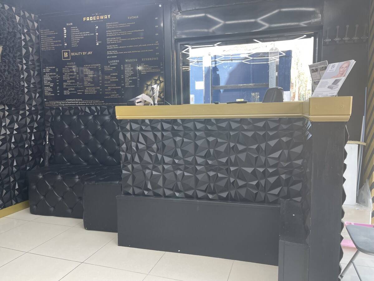 Beauty and Barber Shop for Sale in Chatham Kent