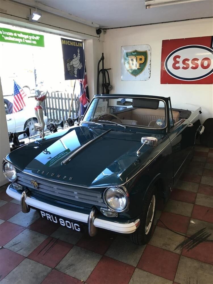 CLASSIC CAR SALES & RESTORATION CENTRE IN PETERBOROUGH Photo 2