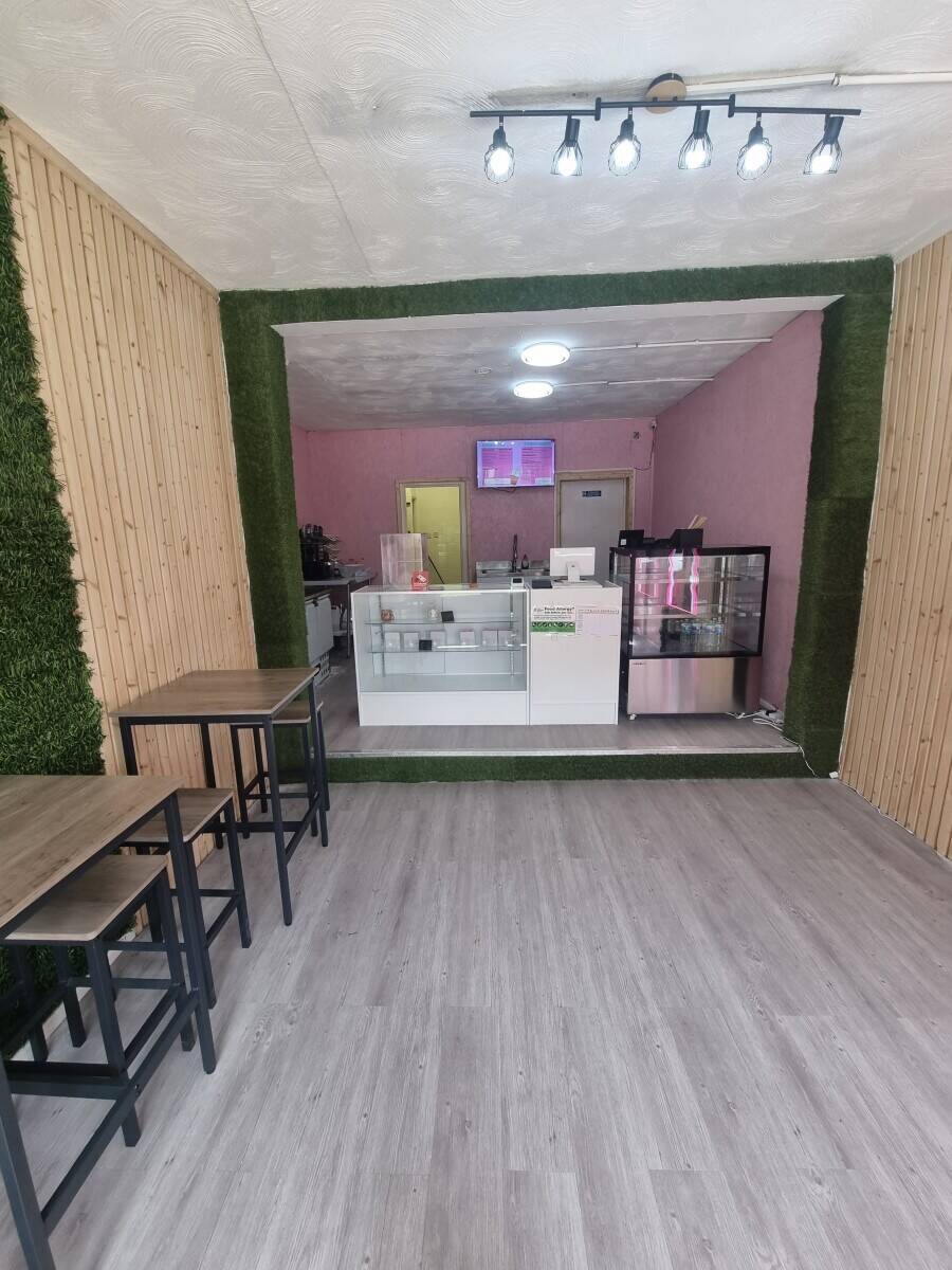 Fully Branded Dessert & Bubble Tea Shop | £20K Negotiable | Includes Equipment, Brand & Social Media