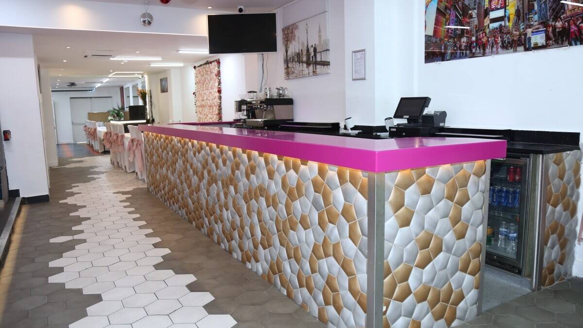 Bar and Events Venue with 4-Bed Accommodation for Sale – Leasehold- eastcote
