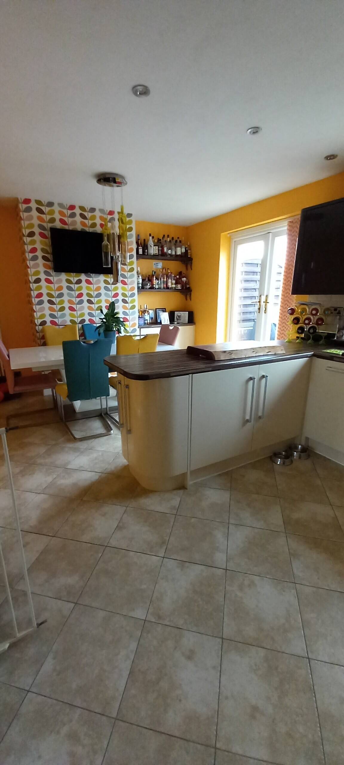 Fish and Chip Shop with 3 Bedroom House in Thornhill Photo 2