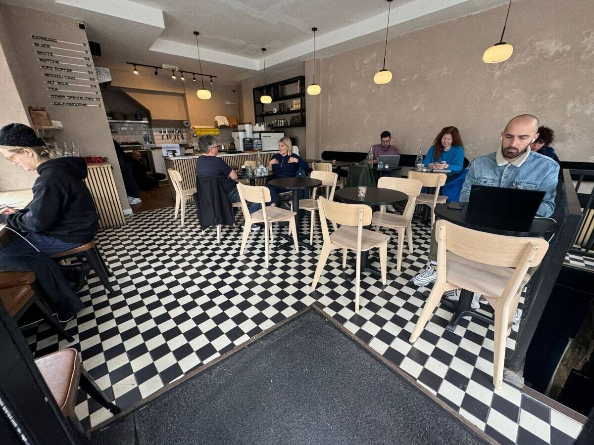 Speciality coffee and Brunch Cafe for sale in Hackney Photo 3